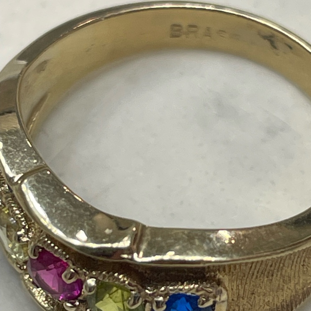 ✨Vintage Mothers ring Sample Brass Gold Plated Multicolor Gemstone Band Size 6 - Picture 6 of 10